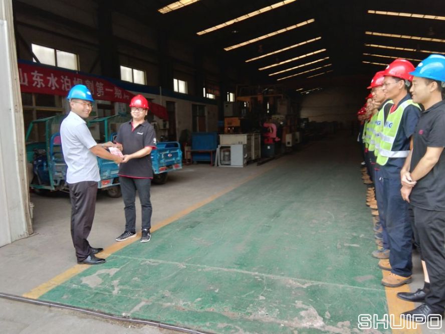 后服務部孫長磊，在ABB機器人培訓考試中榮獲第一名